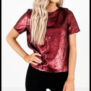 En elly burgundy sequined crewneck  Sparkle short sleeve top